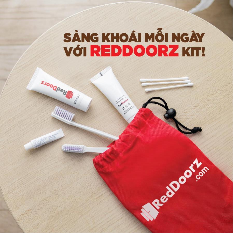 Reddoorz Bamboo Saigon Hotel Su Van Hanh Хошимін Екстер'єр фото